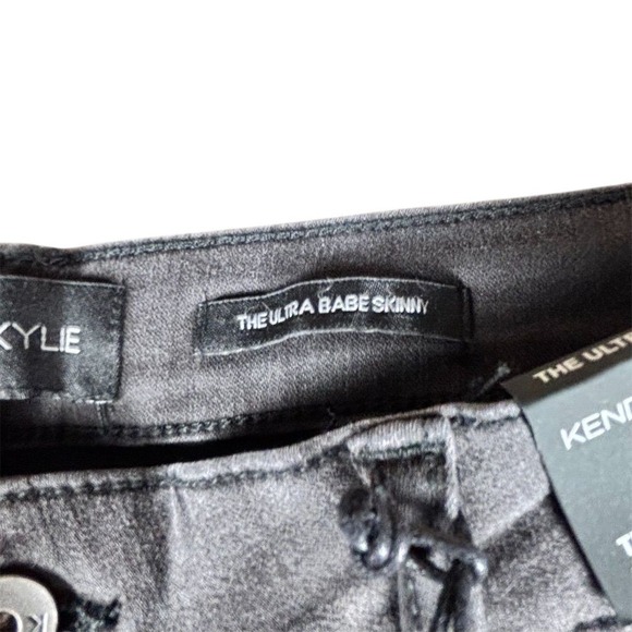 Kendall + Kylie Women's Skinny Jeans Size 13 Gray Dark Wash 31 Waist - Picture 5 of 9